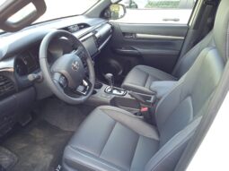 TOYOYA HILUX DOBLE CABINA 2.8D4D lleno